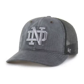 Notre Dame Fighting Irish '47 Dyed Trucker, lockere Passform